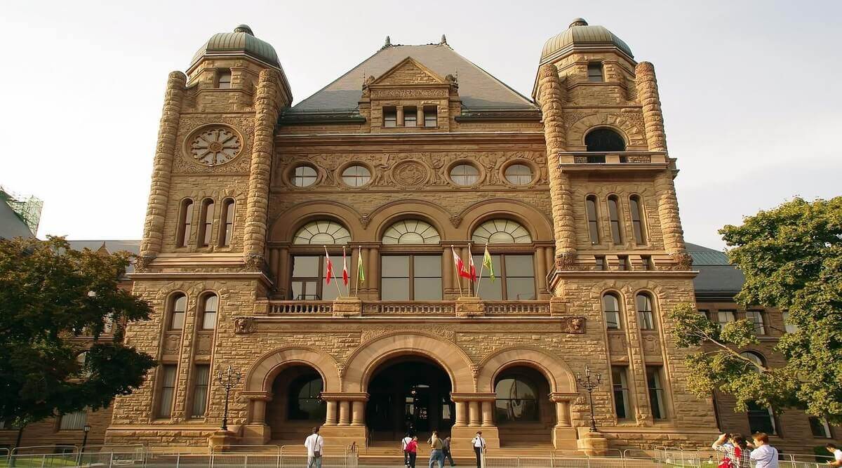 Top 10 Oldest Universities in Canada