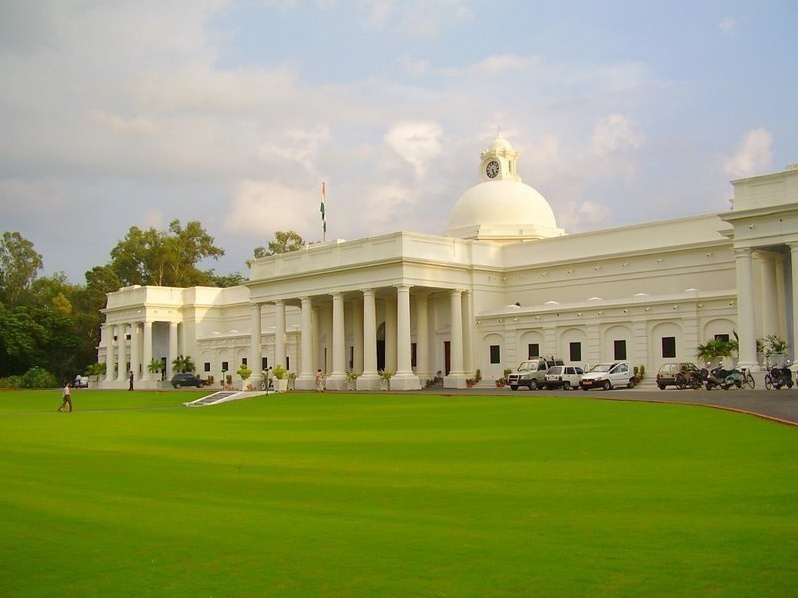Indian Institute of Technology, [IIT] Roorkee - Hostels and Facilities